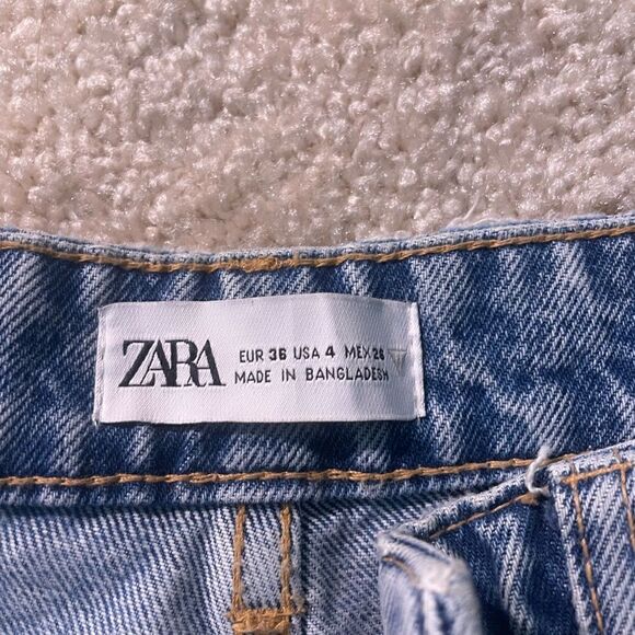 Zara Mom Fit Jeans - Picture 5 of 5